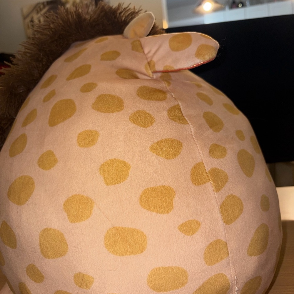 Cute Giraffe Squishmallow - Picture 7 of 7